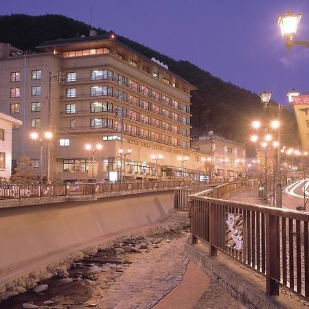 Gero Royal Hotel Miyabitei Buitenkant foto
